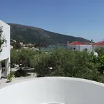 Kyfanta, & In Kyparissi Kyparíssion