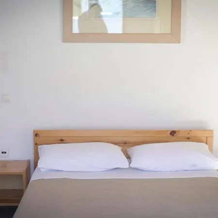 Kyfanta, & In Kyparissi *