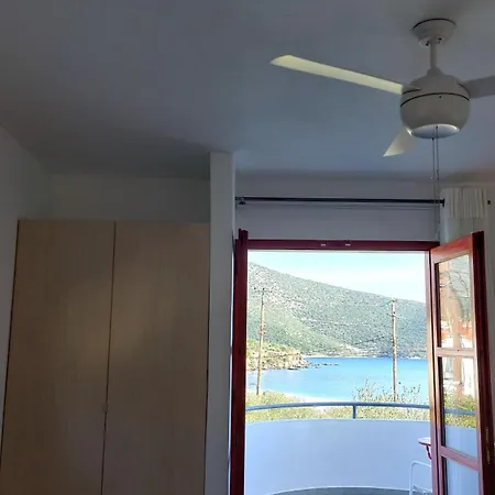 Kyfanta, & In Kyparissi Apartment *