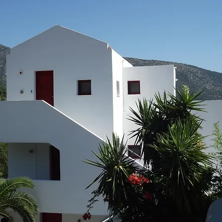 Kyfanta, & In Kyparissi Kyparíssion