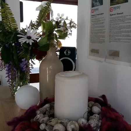 Kyfanta, & In Kyparissi Apartmán *