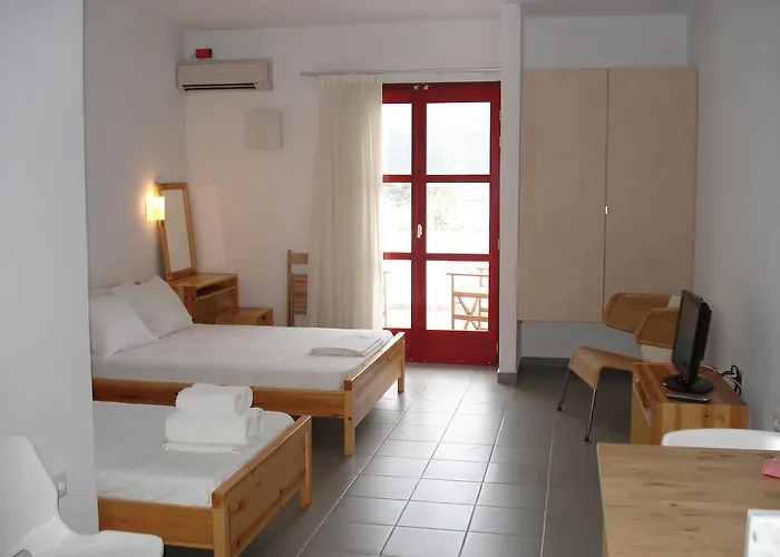 Kyfanta, & In Kyparissi Апартаменты *