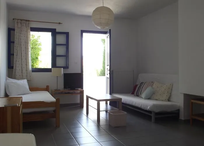 Kyfanta, & In Kyparissi *