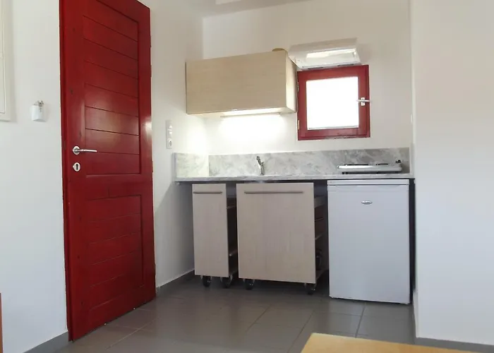 Appartement Kyfanta, & In Kyparissi *