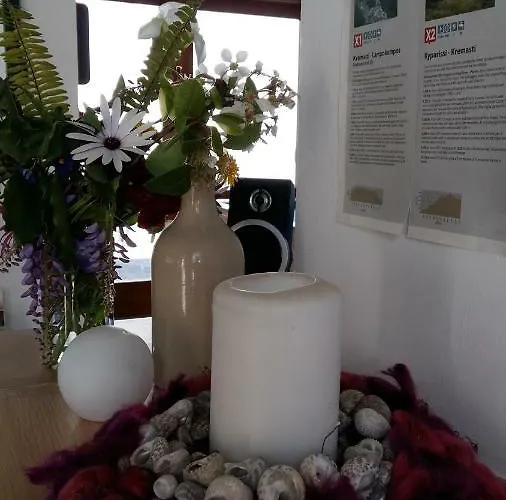 Kyfanta, & In Kyparissi Appartement *